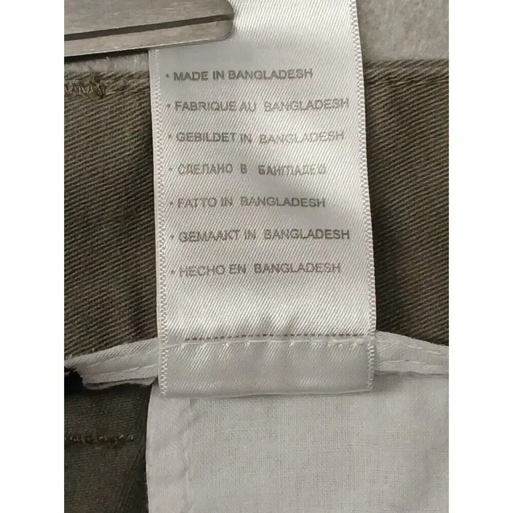Canyon Ridge (52) Men's Gray Cargo Khaki Relaxed Shorts